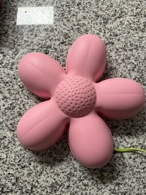 IKEA Smila Blomma Pink flower wall lamp cord with toggle 14” Plastic
